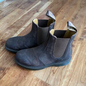 Dr. Martens Unisex 2976 Chelsea Boot, Gaucho Crazy Horse Men 8 Women 9